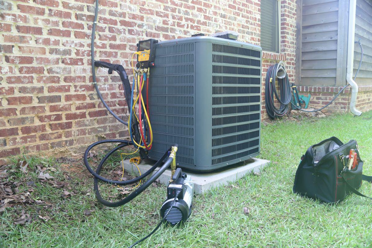 Debunking Common HVAC Myths in 2025